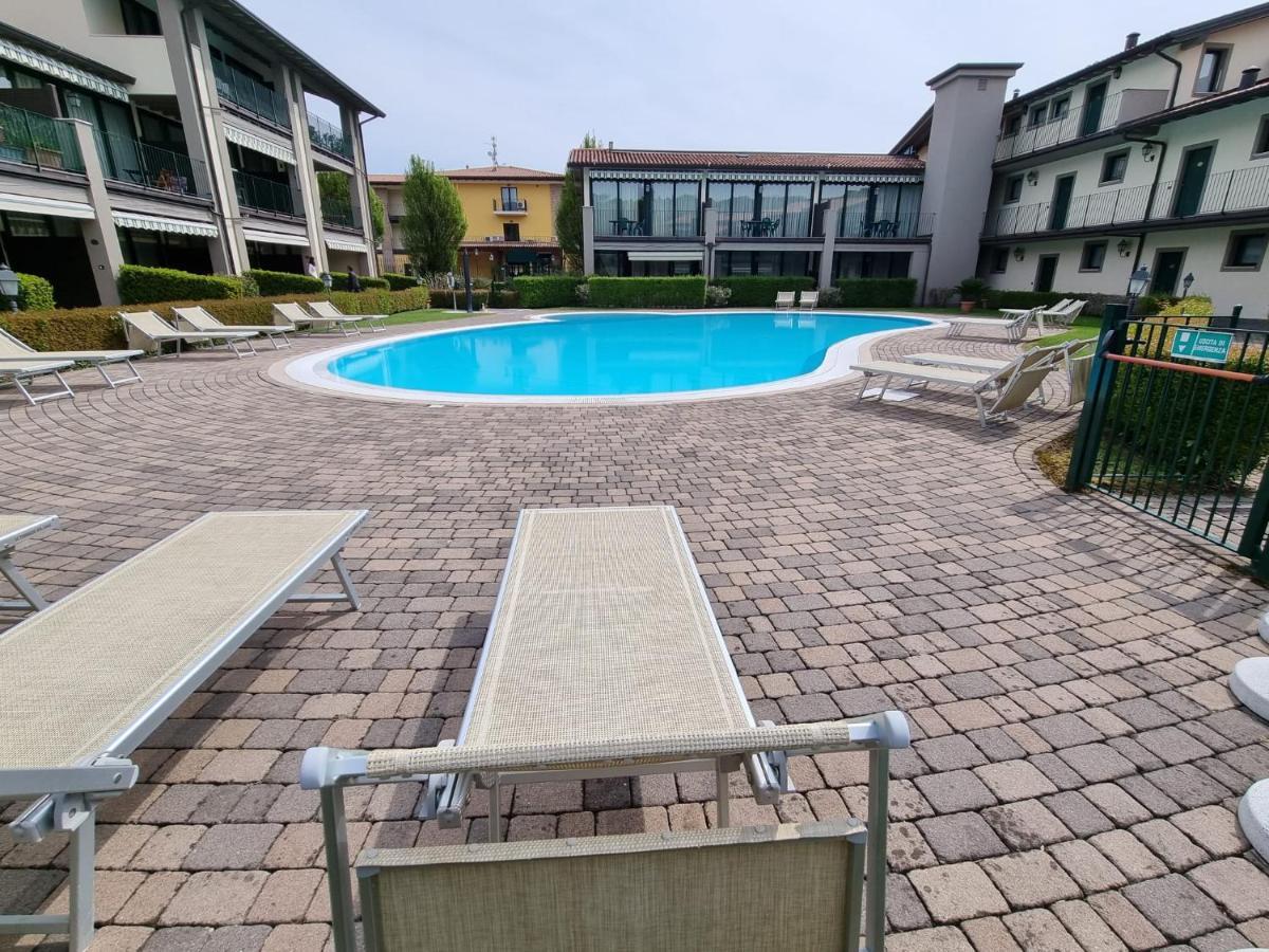 Le Terrazze Sul Lago Hotel & Residence Padenghe sul Garda Exterior photo