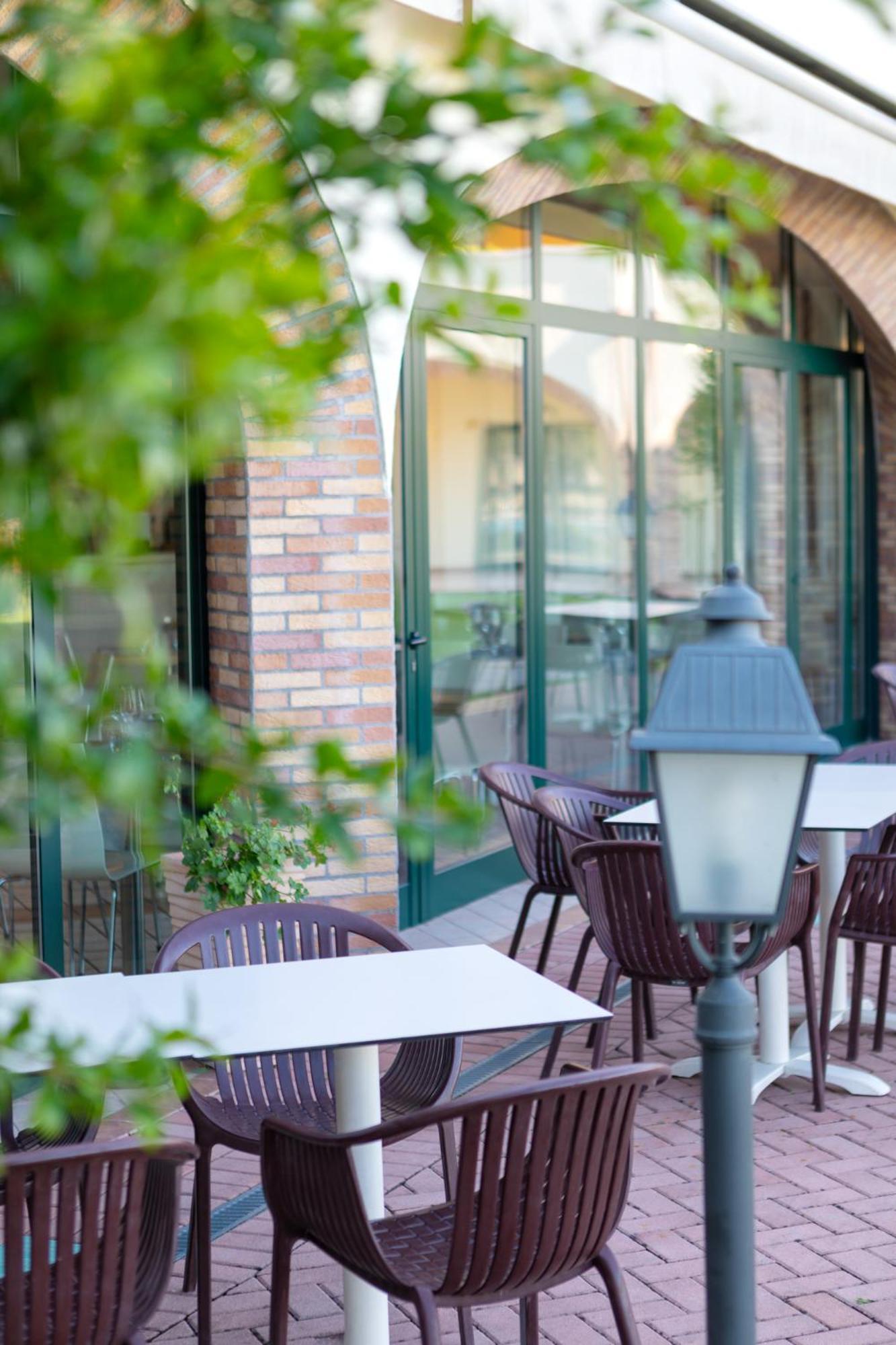 Le Terrazze Sul Lago Hotel & Residence Padenghe sul Garda Exterior photo